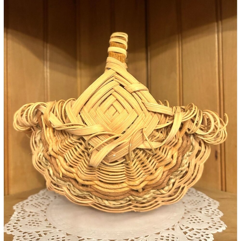 Vintage Handcrafted Butt Basket Eye of God Handle Unique Decorative Weaving Deta